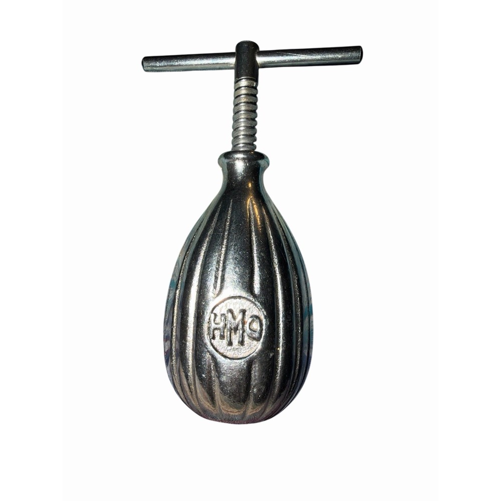 Vintage HMO Silver Metal Screw Down Nutcracker Ribbed Egg Shape T-Handle